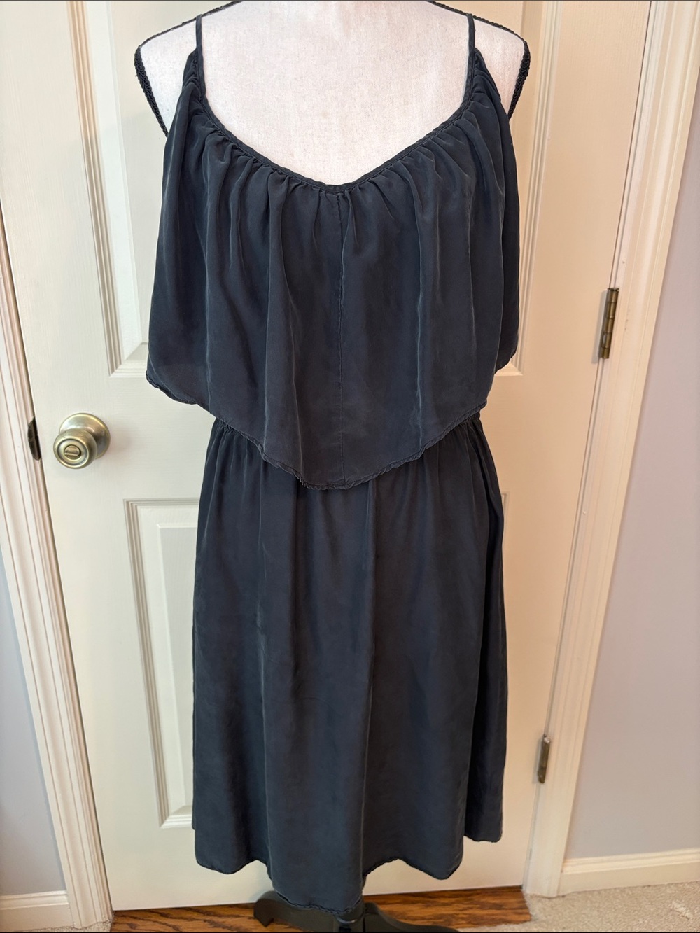 Dil Anthropologie Y2K 100% Silk Black Elastic Waist Ruffle Front Dress size 10